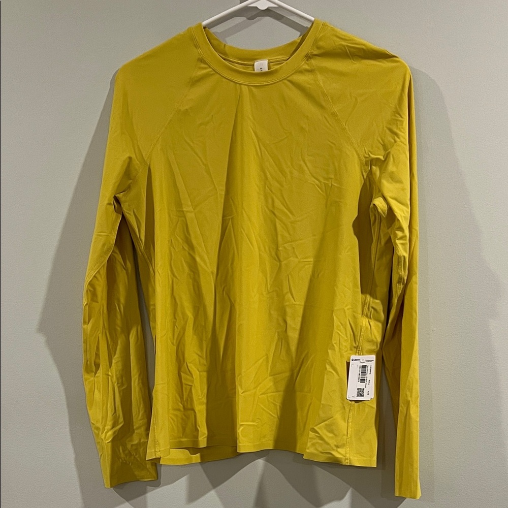 Lululemon Sun Shelter Long Sleeve Rash Guard in Soleil, Size XXS